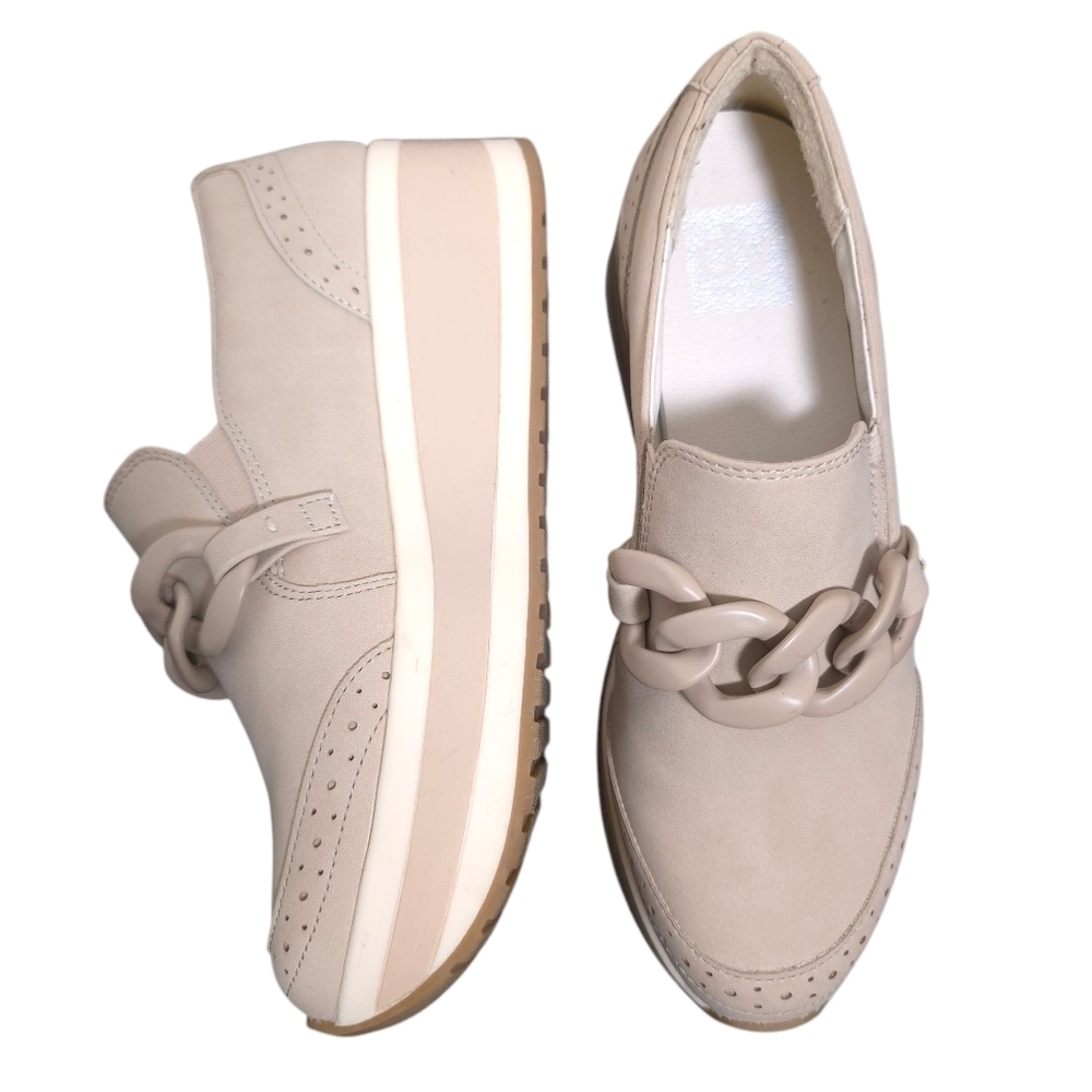 Dolce Vita Bizzie Platform Wedge Loafer Size 7.5 Cream Oversized Chain Detail